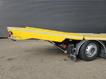 Iveco AD320S42 8x2 / WINCH / RETARDER